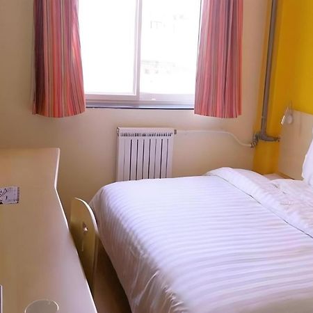 7 Days Inn Luzhou Commercial Pedestrian Street Center Bagian luar foto