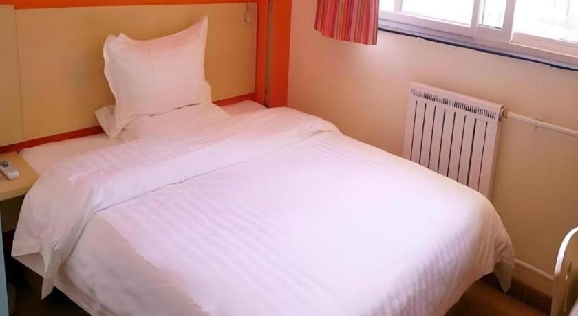 7 Days Inn Luzhou Commercial Pedestrian Street Center Bagian luar foto
