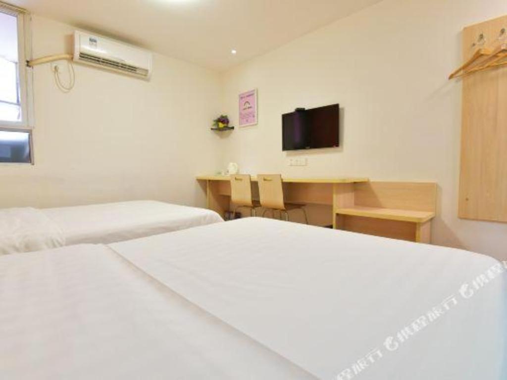7 Days Inn Luzhou Commercial Pedestrian Street Center Bagian luar foto