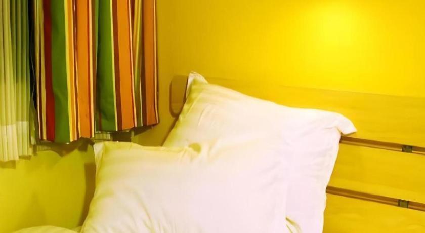 7 Days Inn Luzhou Commercial Pedestrian Street Center Bagian luar foto