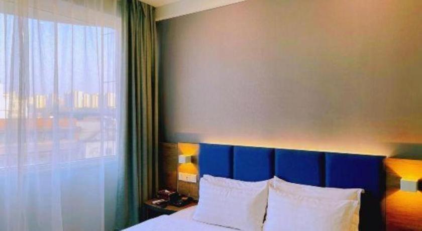 7 Days Inn Luzhou Commercial Pedestrian Street Center Bagian luar foto